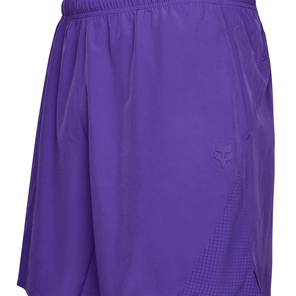 Core 7" Linerless Shorts