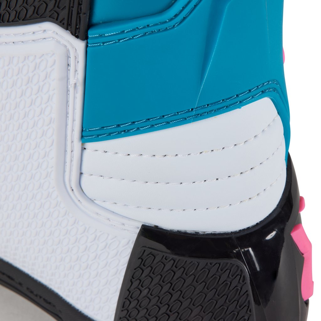 Crossboots Comp