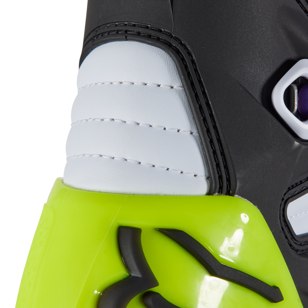 Crossboots Comp
