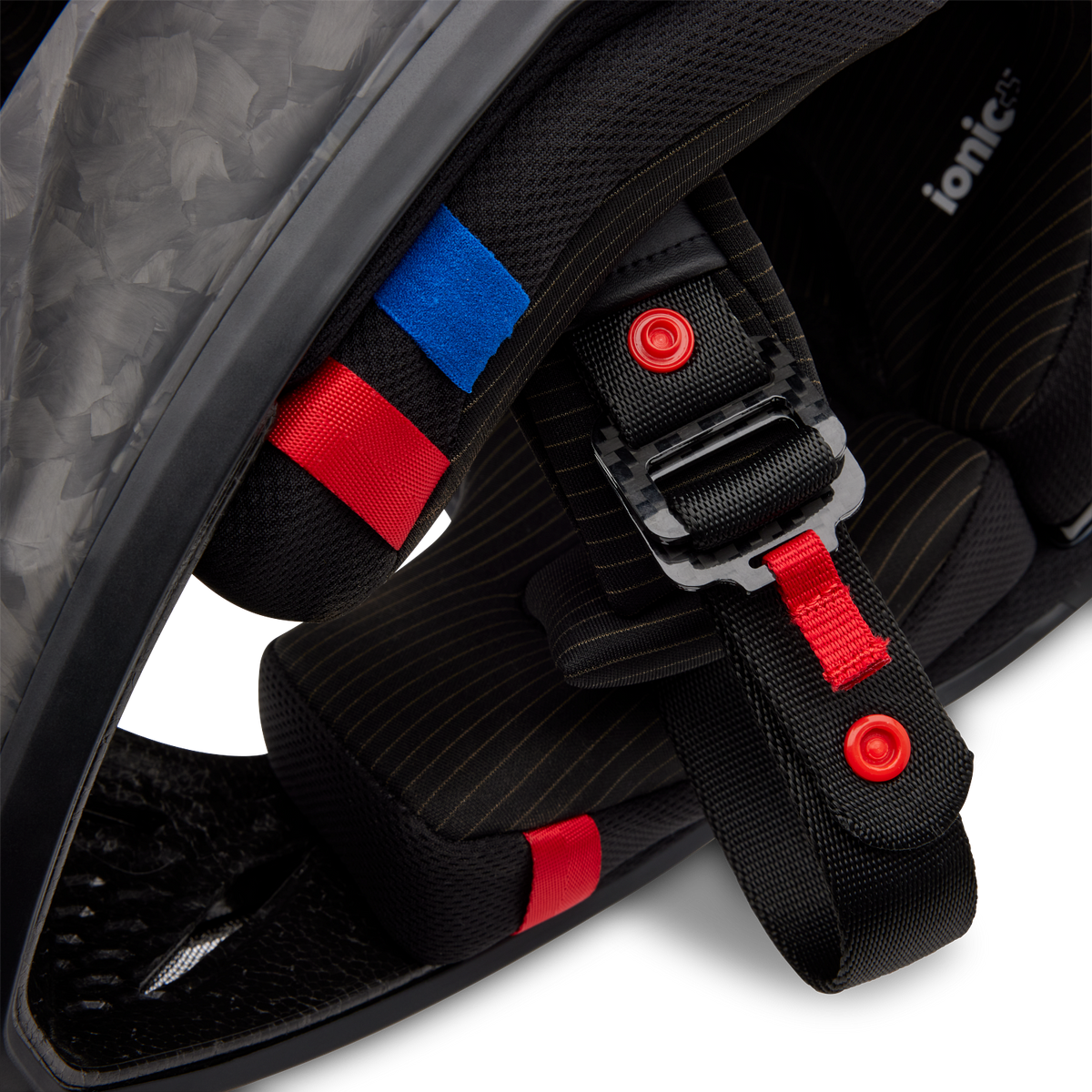 Helm V3 RS Carbon Solid